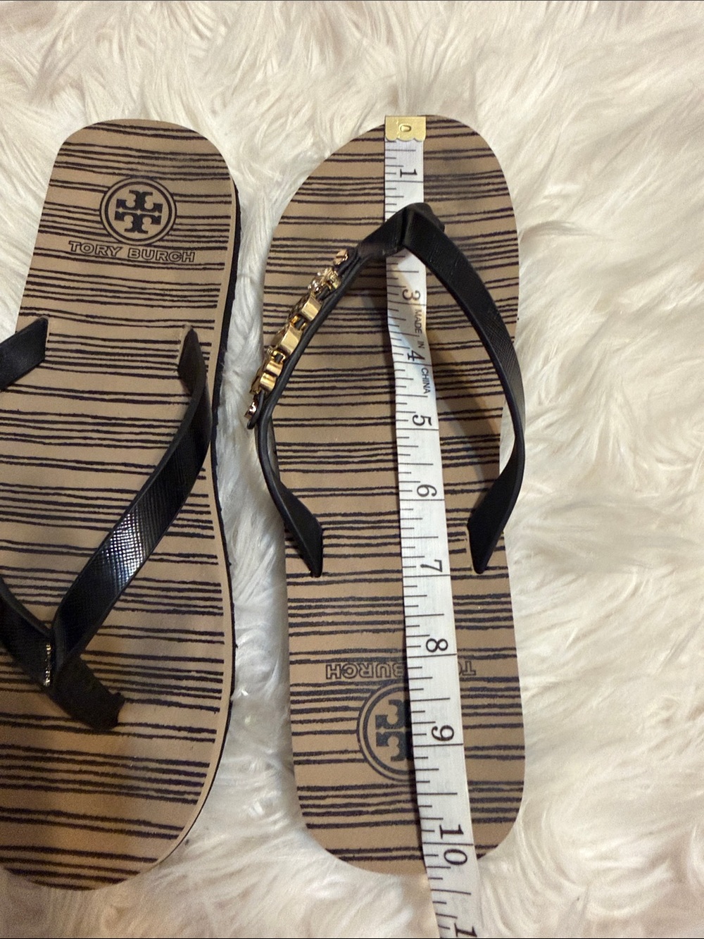 Tory Burch Black Striped Footbed Flip Flop Sandals with Gold Accents Sz 9 - Picture 10 of 14